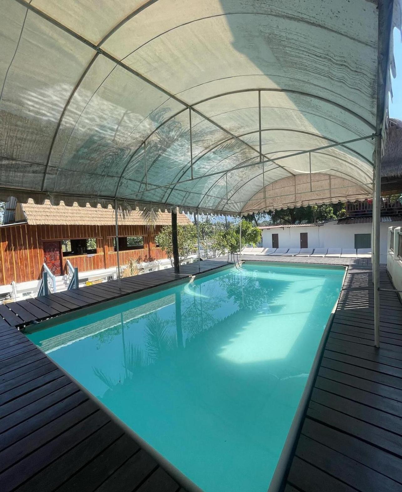 לואנג פרבאנג Sunrise Riverside Pool Hostel מראה חיצוני תמונה