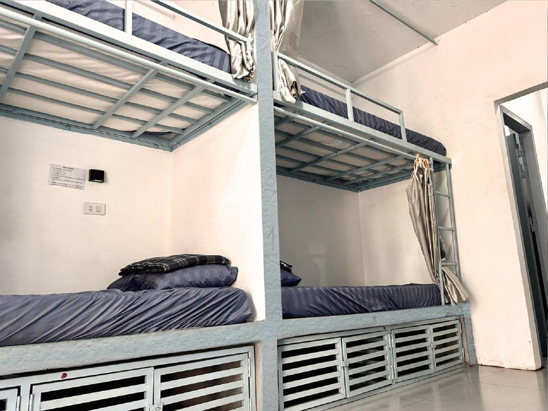 לואנג פרבאנג Sunrise Riverside Pool Hostel מראה חיצוני תמונה