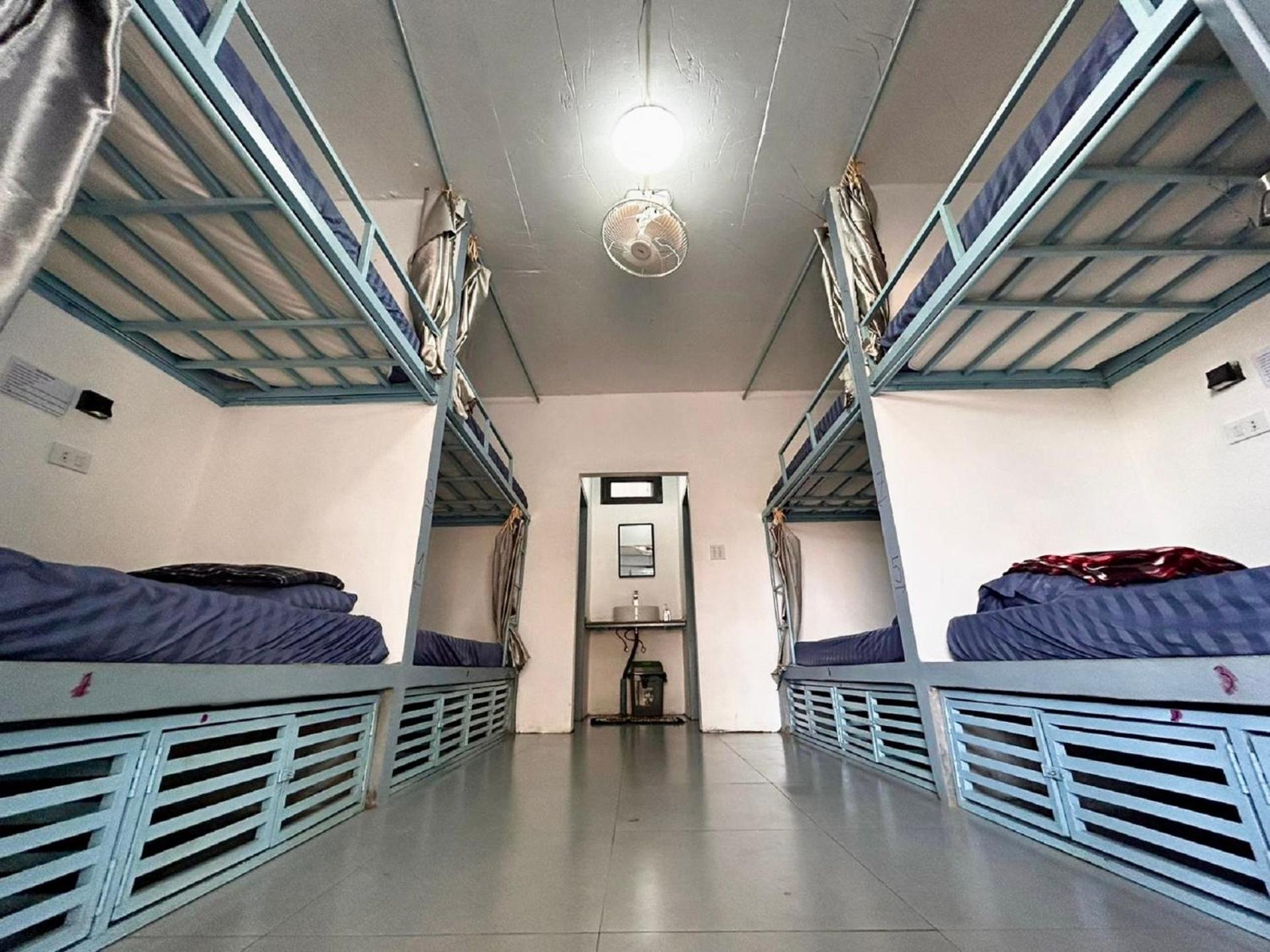 לואנג פרבאנג Sunrise Riverside Pool Hostel מראה חיצוני תמונה
