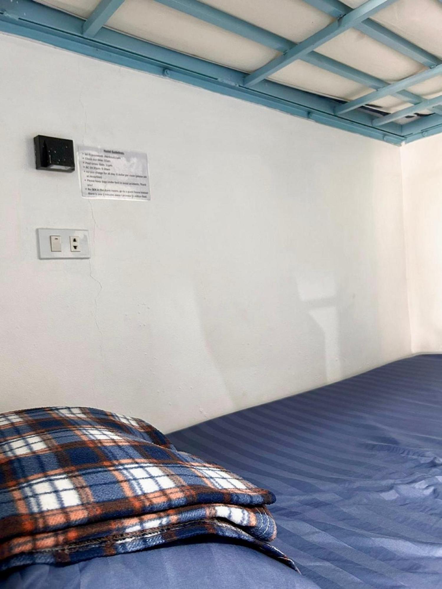 לואנג פרבאנג Sunrise Riverside Pool Hostel מראה חיצוני תמונה