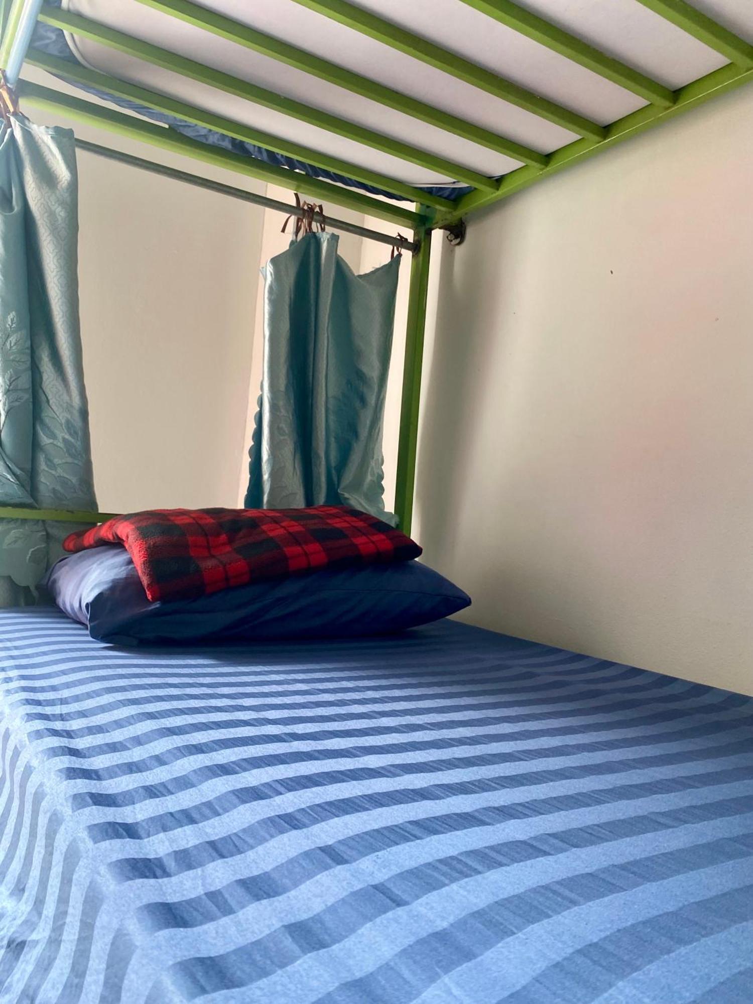 לואנג פרבאנג Sunrise Riverside Pool Hostel מראה חיצוני תמונה
