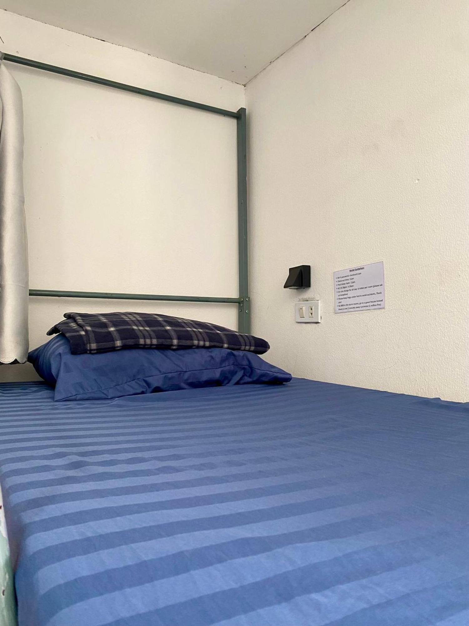 לואנג פרבאנג Sunrise Riverside Pool Hostel מראה חיצוני תמונה