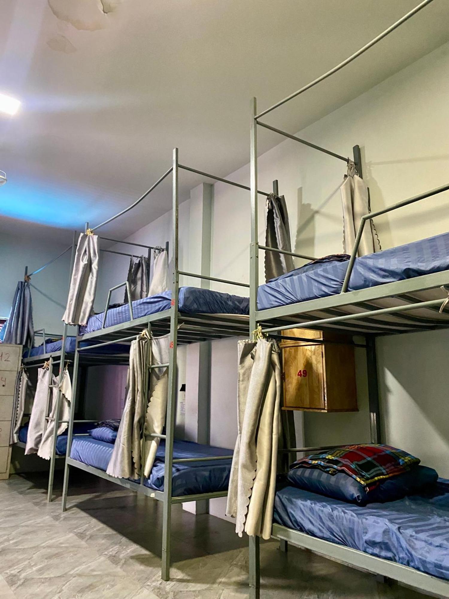 לואנג פרבאנג Sunrise Riverside Pool Hostel מראה חיצוני תמונה